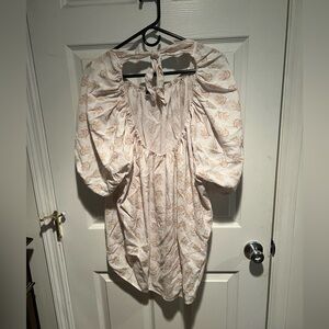 Women’s high low top